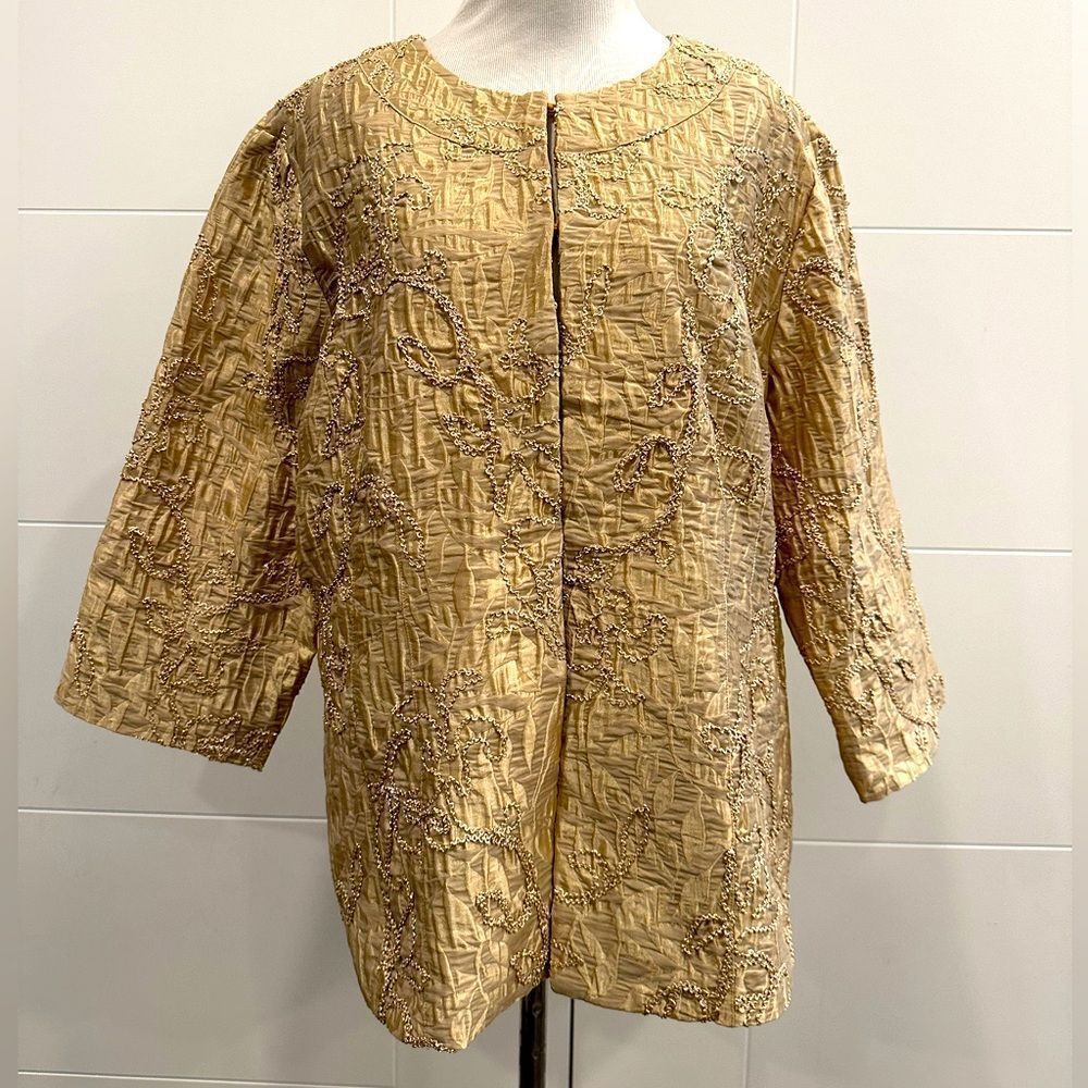 NWT Chico's Elegant gold Embroidered Jacket XL